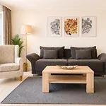 Villa Manatee Mit Sauna & Fitness דירה *
